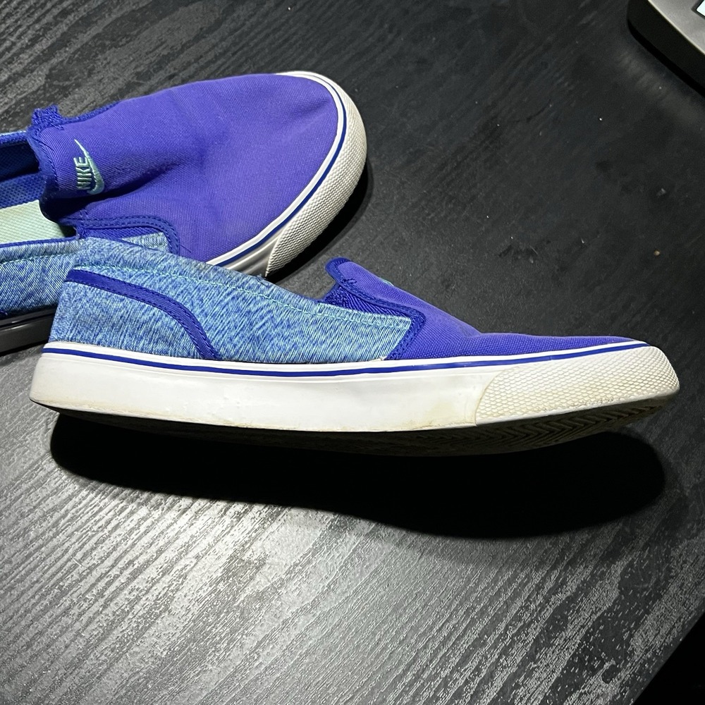 Nike‎ Blue Toki Women's Slip On  Size 10 (724770-443) - Picture 3 of 9